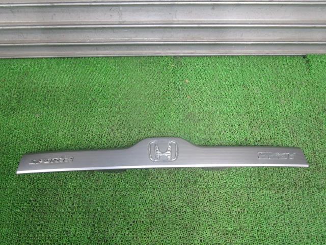 【中古】中古部品 ゼスト JE1 リアフィニッシャーパネル 【3330540100-250401000515200】