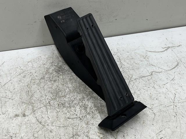 【中古】中古部品 BMW 6シリーズ EH48 ペダル 【3310070100-0000Y0769077500】
