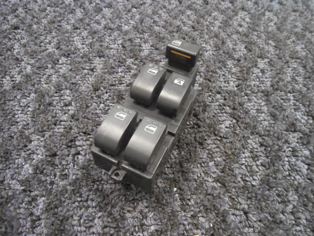 【中古】中古部品 ムーヴ L185S パワーウインドウスイッチ 【3330440100-250624000161900】