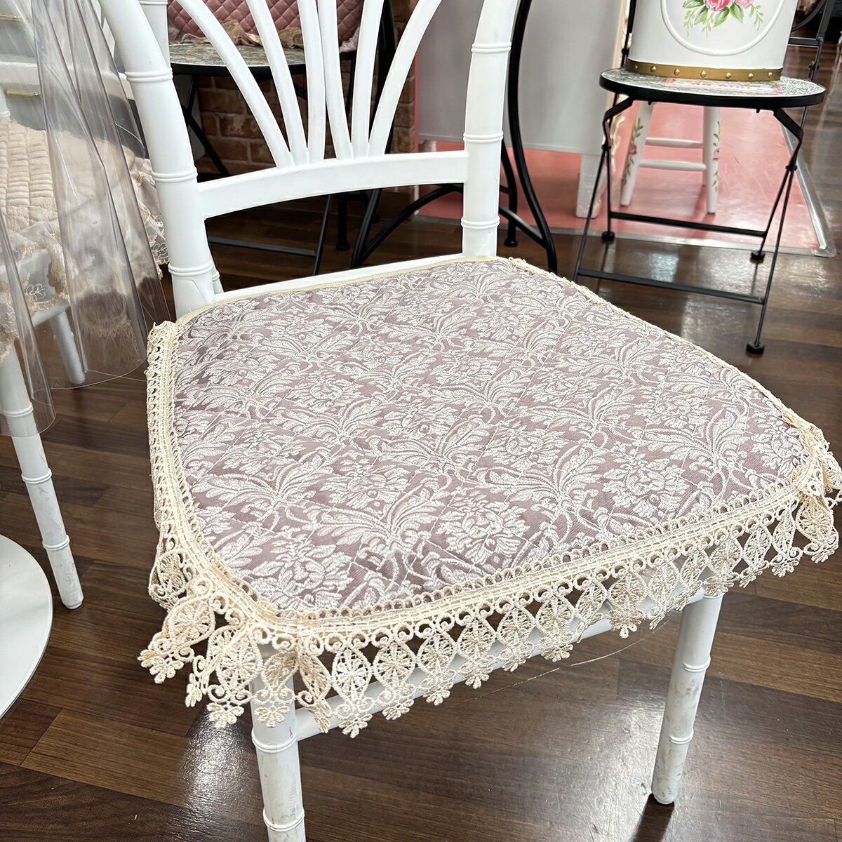 ★倉庫移転の為、総売り尽くしセール！★ 高級レース仕様 座布団 シートクッション 紐付き エレガンス 花..