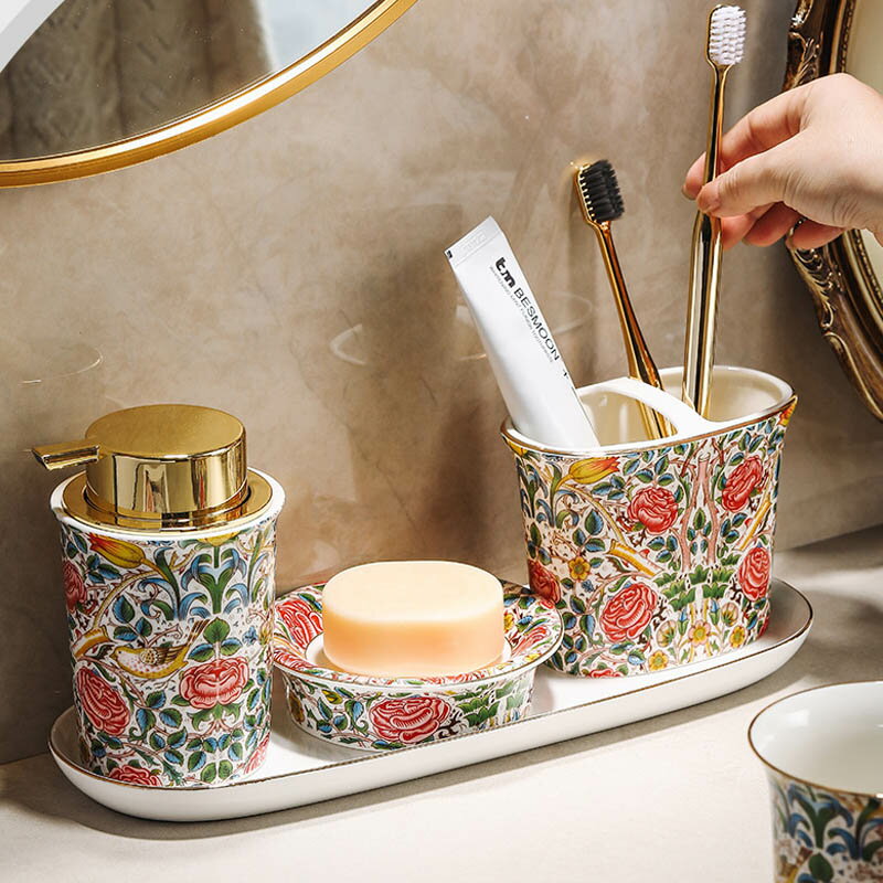 ★新春クリアランスSALE！★ セラミック 陶器 おしゃれな洗面台 歯ブラシスタンド 歯磨き粉スタンド 泡が出てくる ソープディスペンサー 泡 250ml おしゃれ ギフト ハンドソープ ボトル 手動 詰め替え ポンプ式 手洗い ハンドソープボトル ソープボトル かわいいのサムネイル