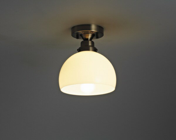 [商品について]※本商品は、メーカー取り寄せのため、欠品している場合がございます。※画像はイメージです。商品の詳細はメーカー受付窓口/HPにてご確認ください。※掲載商品は予告無く販売終了となっている場合もあり、掲載商品全ての出荷確約をするものではありません。[注意事項]※ランプ別売です。別途お求めください。[返品・交換について]返品不可：返品不可の商品⇒詳細はこちらをクリック※当店ではお客様都合による交換は受け付けておりません。■メーカー/品番後藤照明 GLF-3363X■商品カテゴリ照明器具 小型シーリングライト■取付方法取付・電気工事が必要です。■本体サイズ幅約20.0cm・高さ約22.0cm 810g■商品説明ランプ色： ランプ別売主な仕様： 後藤照明 オリオン(鉄鉢・CL型BR) 電球なしシリーズ名 ： オリオン※本商品は本体のみの販売となります。ランプ・電球は、「別売り」のため別途ご購入いただく必要がございます。メイン画像はイメージ写真となりまして、掲載の「ランプ・電球」は付属いたしません。ご購入の際はご注意願います。構成：鉄鉢硝子セード・スチール（真鍮ブロンズ鍍金）・小口ホルダー（真鍮ブロンズ鍍金）E-26モーガルソケット・フリー型速結端子付■検索コード 20221111■ジャンル インテリア・寝具・収納 ライト・照明器具 壁掛け照明・ブラケットライト■カテゴリ 照明器具 小型シーリングライト後藤照明 小型シーリングライト オリオンGLF-3363X