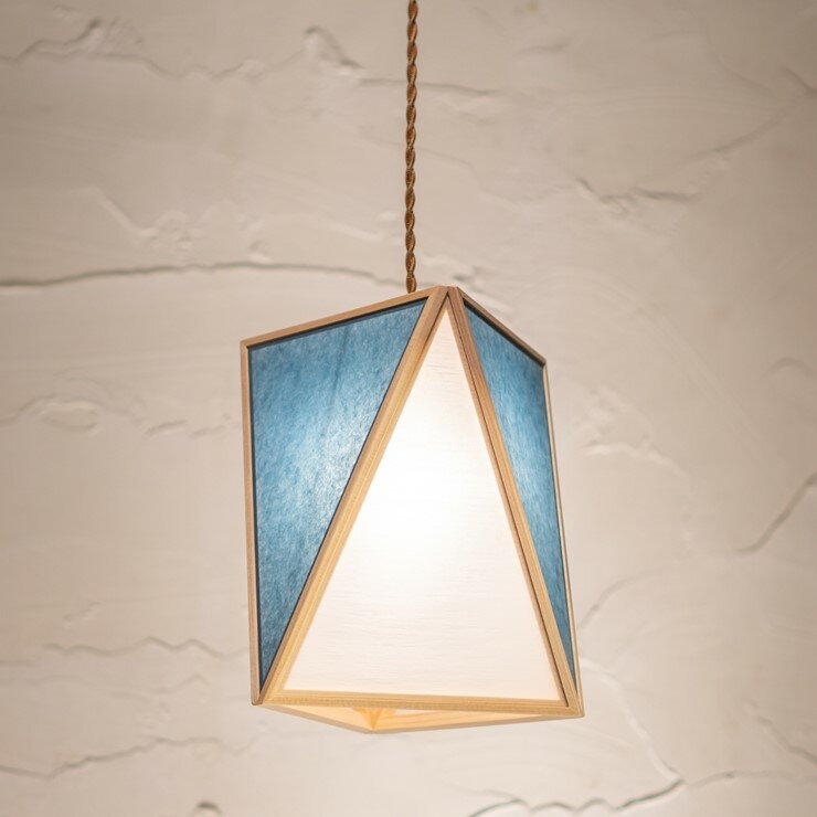 乐天商城 - 【メーカー直送】 【P10倍】 新洋電気 彩 和風ペンダントライト 白×藍 白熱灯 AP837-D 和室 照明 強化和紙 ワーロン素材 おしゃれ 日本製 国産 木製