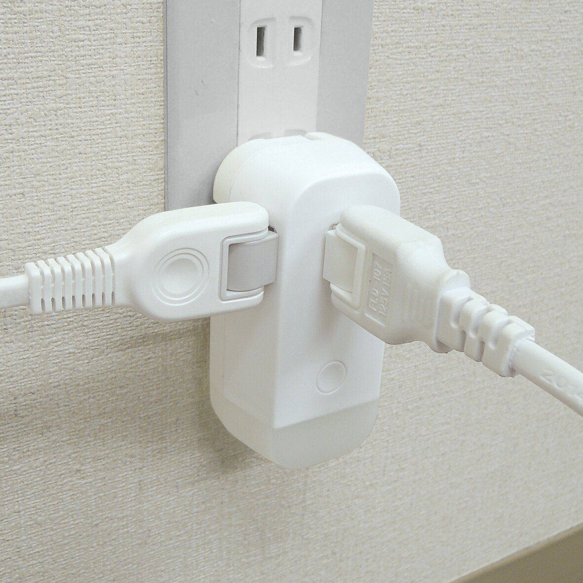 トップランドライト付きコンセントタップ停電自動点灯携帯灯非常灯M7410