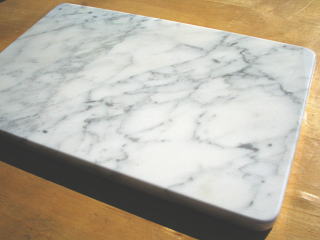 パン・ピザ・パイ生地作りに♪30cm×45cm原産国イタリア大理石ののし台（こね台）ビアンコカラ...