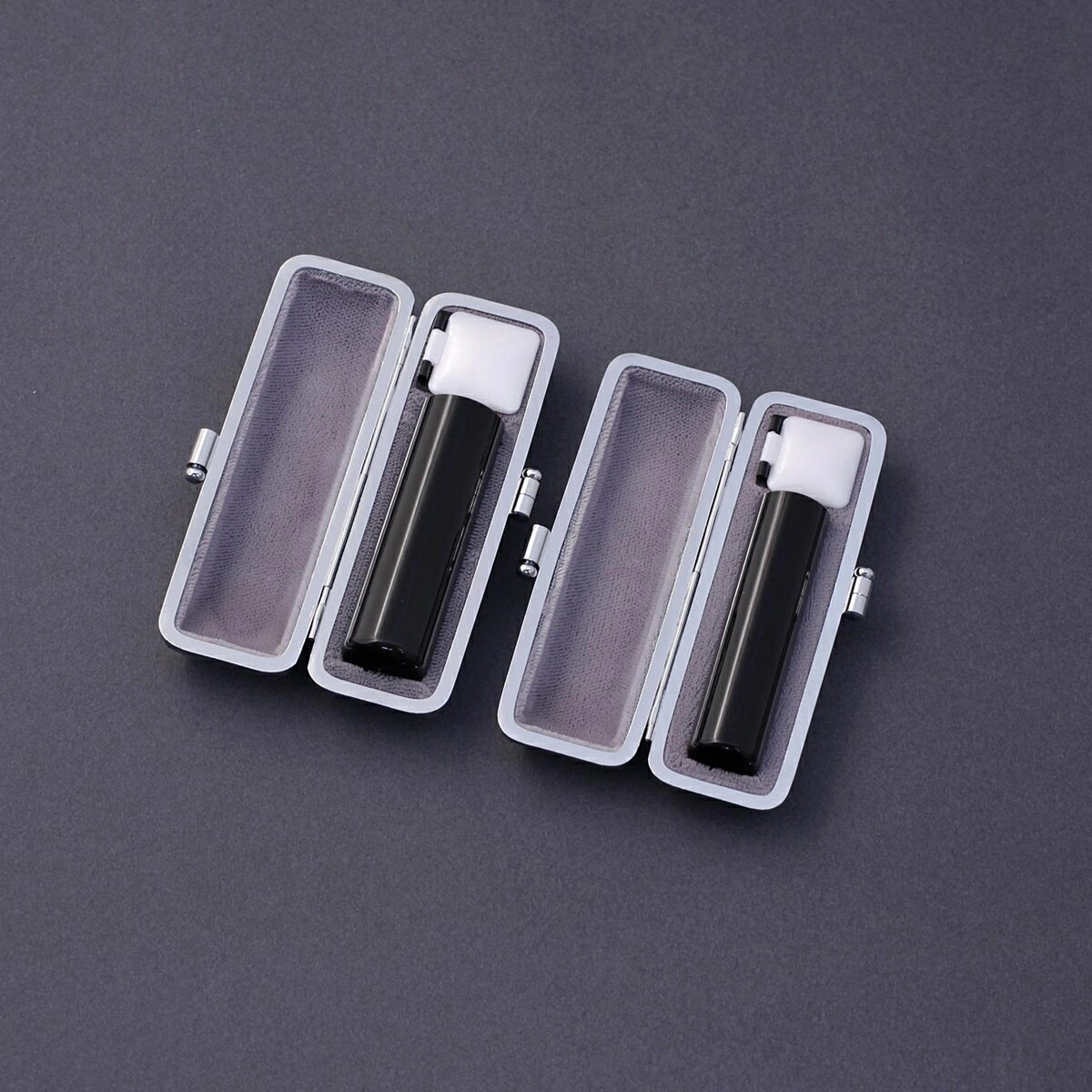 印鑑 セット 2本/実印 銀行印 セット/高級プラチナケースx2個付/印鑑セット-LL/本黒水牛・染無(高級芯持)/18mm15mm/印鑑10年保証付/印鑑プレビュー無料/印影デザイナーの美しい印影の手仕上げのご印鑑☆印鑑 実印 送料無料 セットキャンペーン