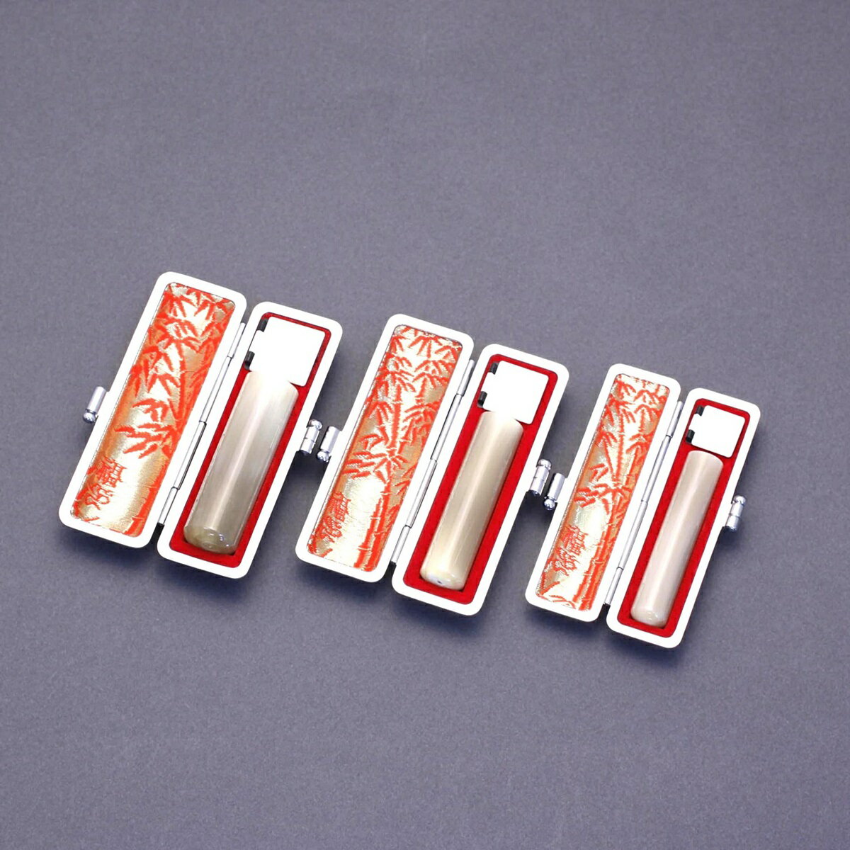 印鑑 セット 3本/実印 銀行印 認印 セット/高級本牛皮ケースx3個付/印鑑セット-SS/オランダ水牛純白・牛角白(高級芯持)/13.5mm12mm10.5mm/印鑑10年保証付/印鑑プレビュー無料/印影デザイナーの美しい印影の手仕上げのご印鑑☆はんこ 実印 銀行印 セット