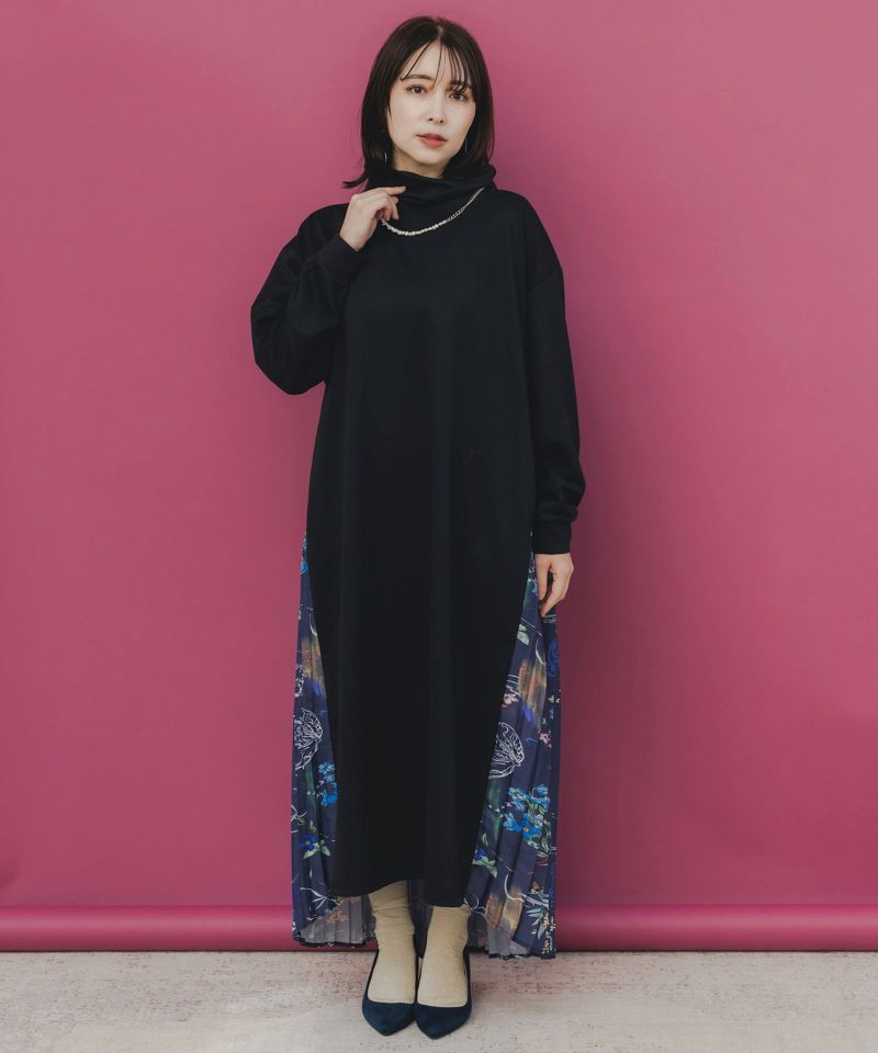 is scolar イズスカラー 553274：花柄素材切替タートルネックワンピース