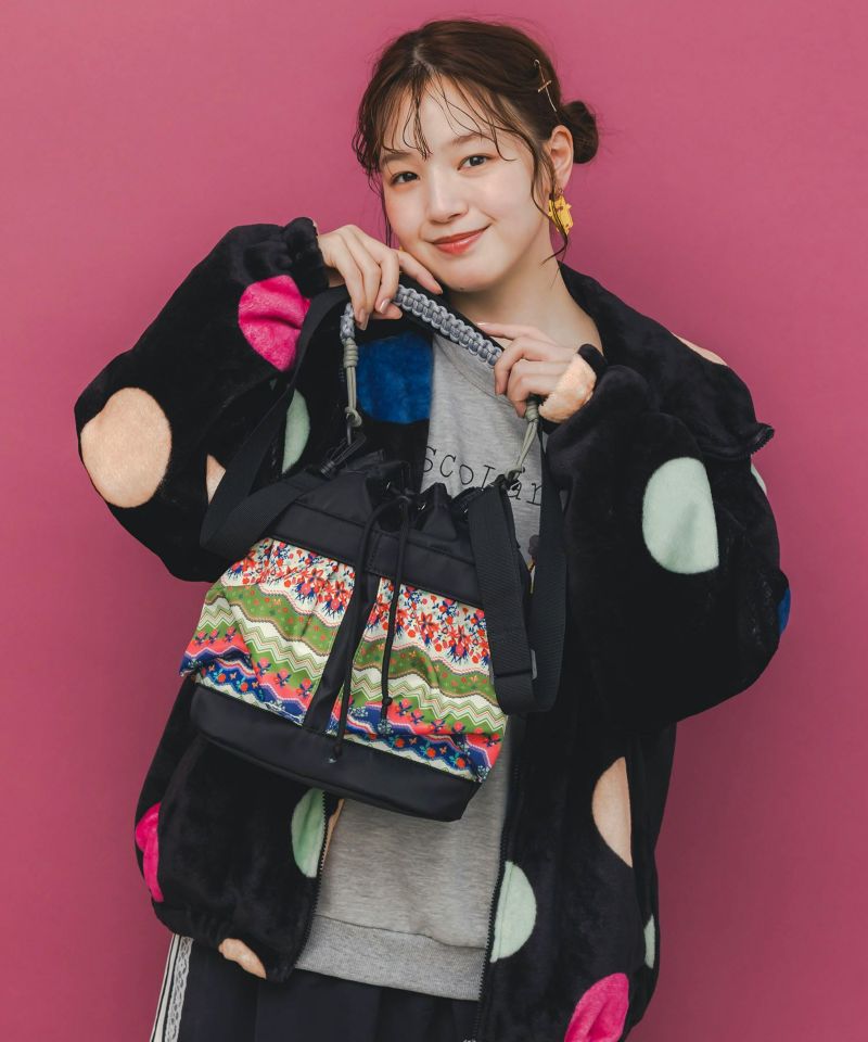 scolar スカラー　　653443：民族風柄配色パラコード付き巾着バッグ