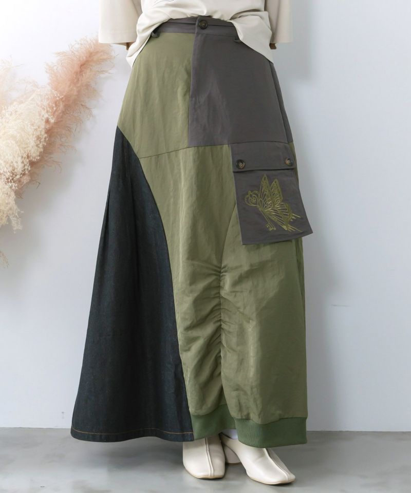 is scolar イズスカラー 561205：蝶鍵モチーフ刺繍 ナイロン×デニム切替配色スカート