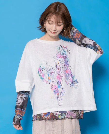 Rakuten - scolar スカラー 161647：水彩タッチ花蝶プリントTシャツ