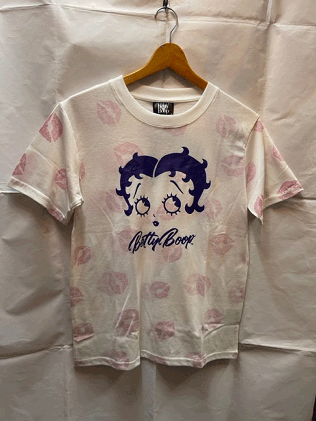 ＊NEW UP＊＜　男女兼用　＞　ベティーちゃんTシャツ　ベティーブープ Betty Boop　ベティーちゃん　　ベティーちゃんティーシャツ　ベティーTシャツ