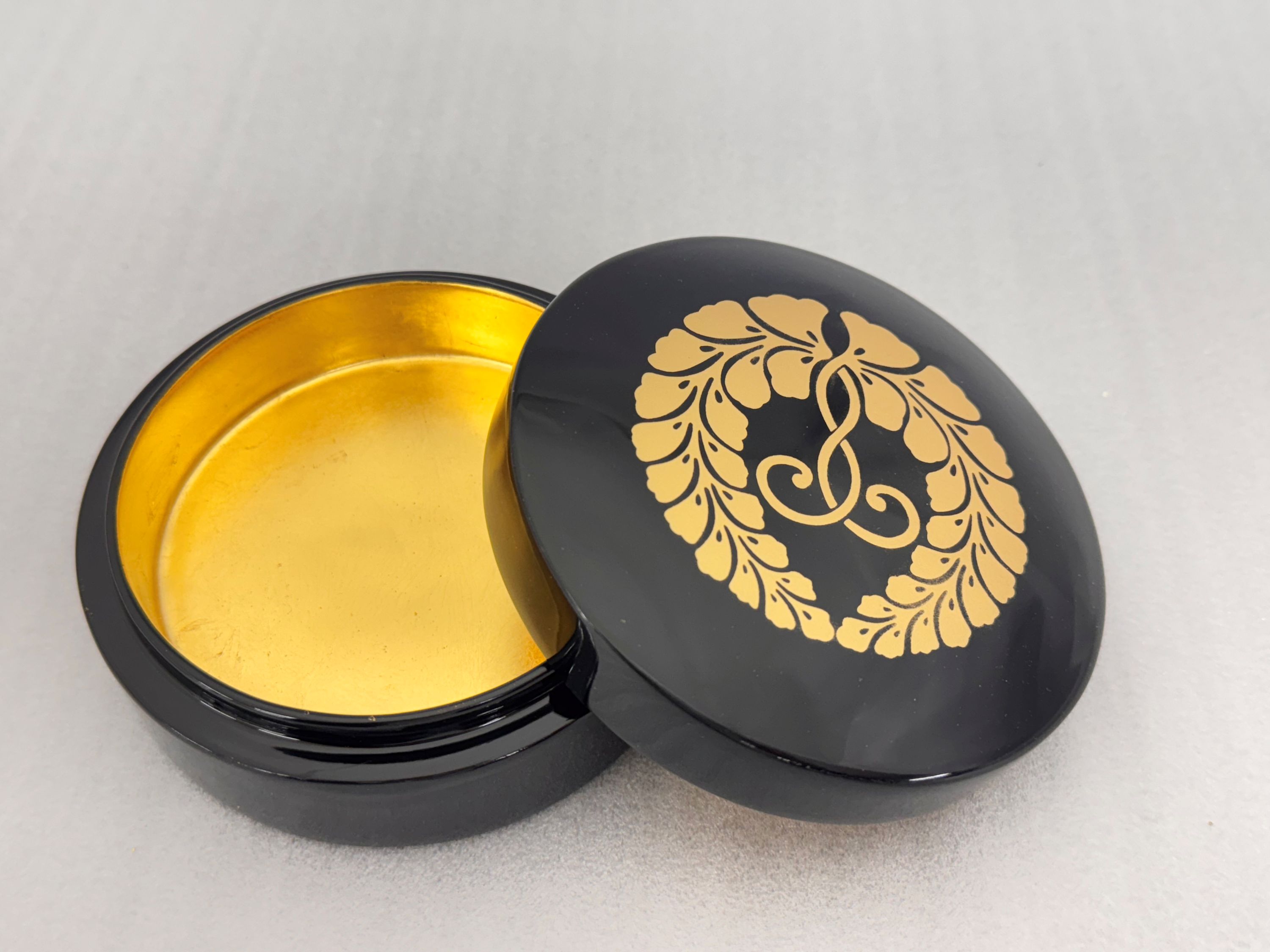 切立香合　西紋入り　下り藤　寺院仏具