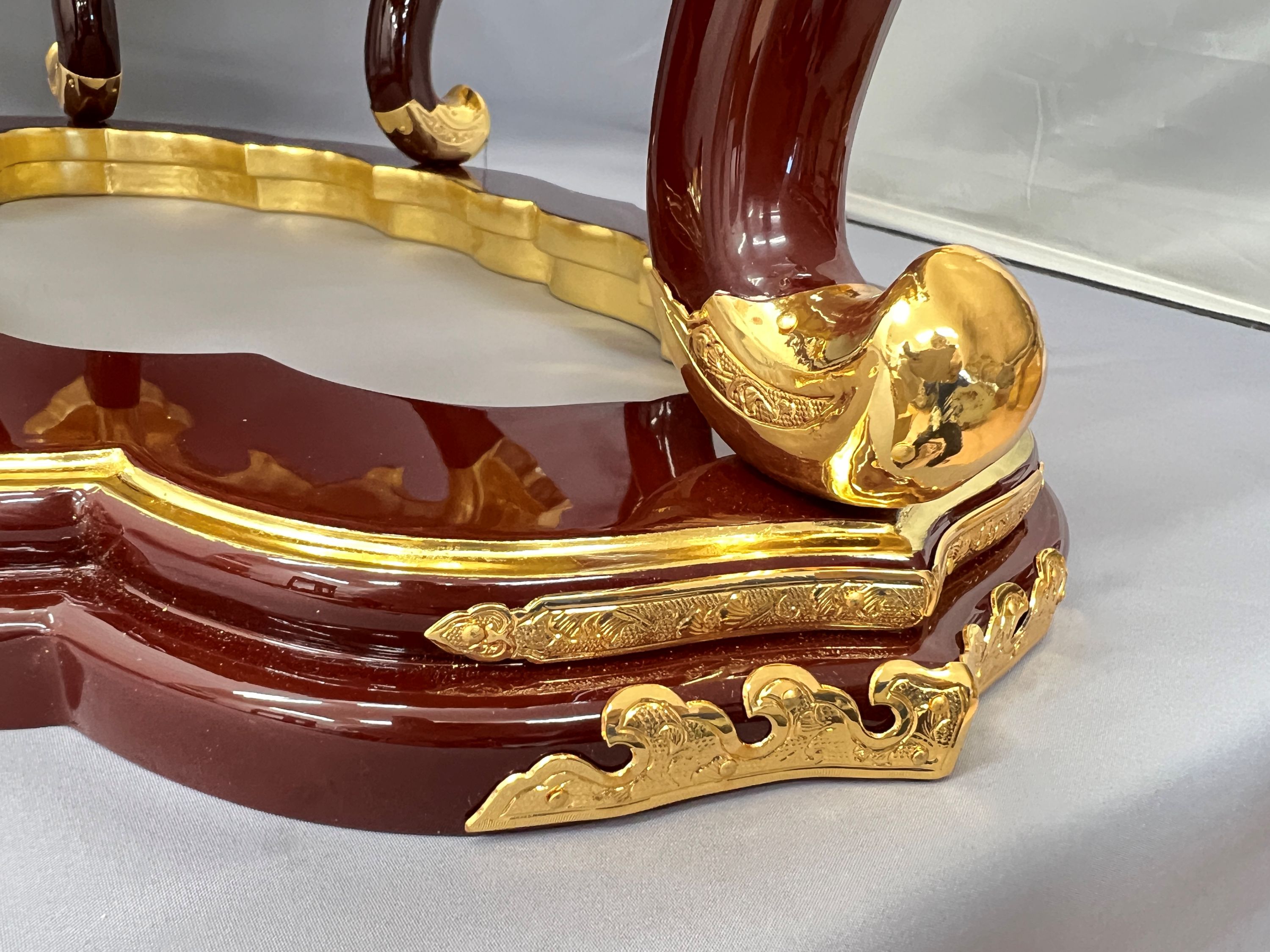 虎卓 香卓 別誂 葡萄塗 寺院仏具の紹介画像3