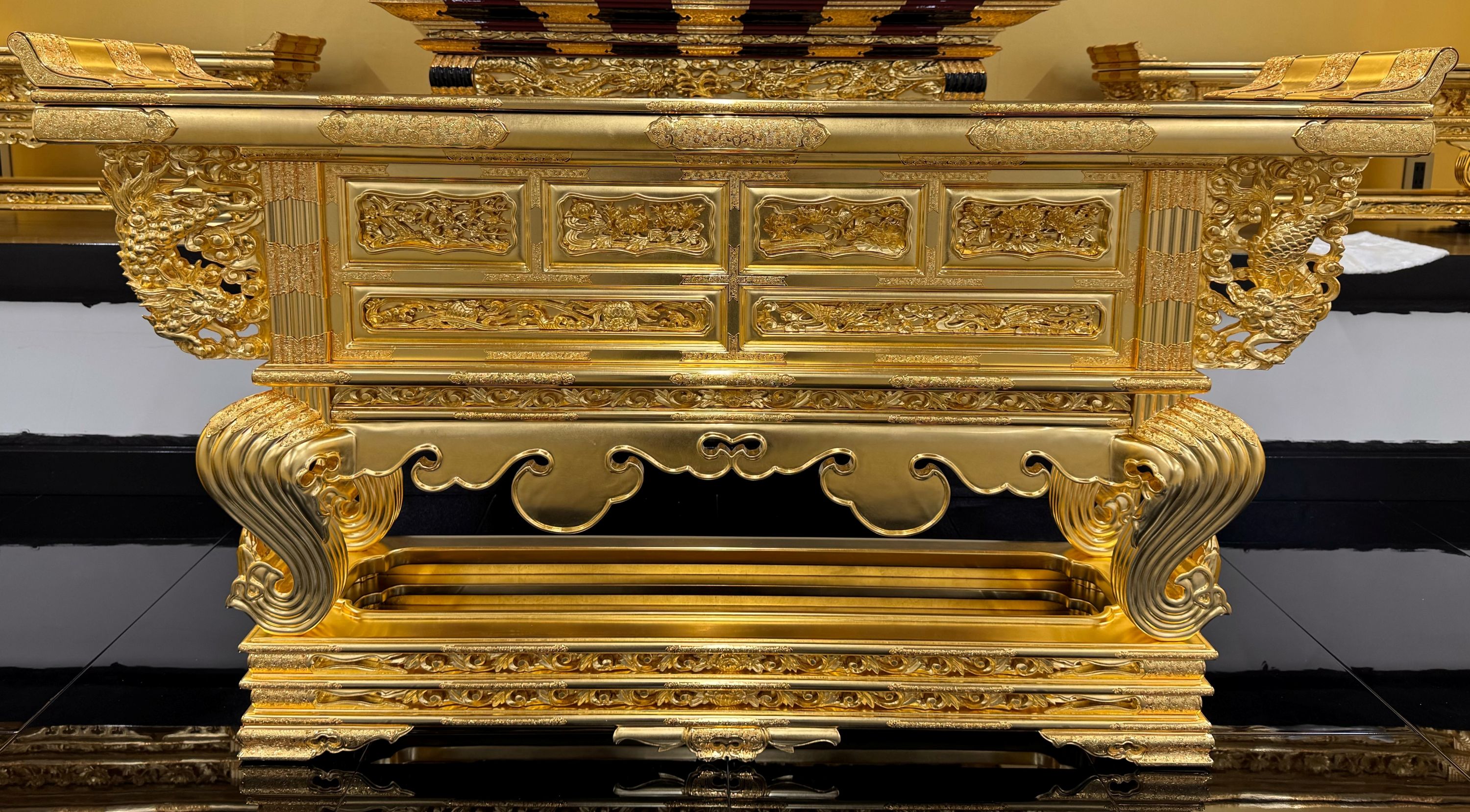 阿弥陀堂型前卓　浄土真宗　東　前机　寺院仏具