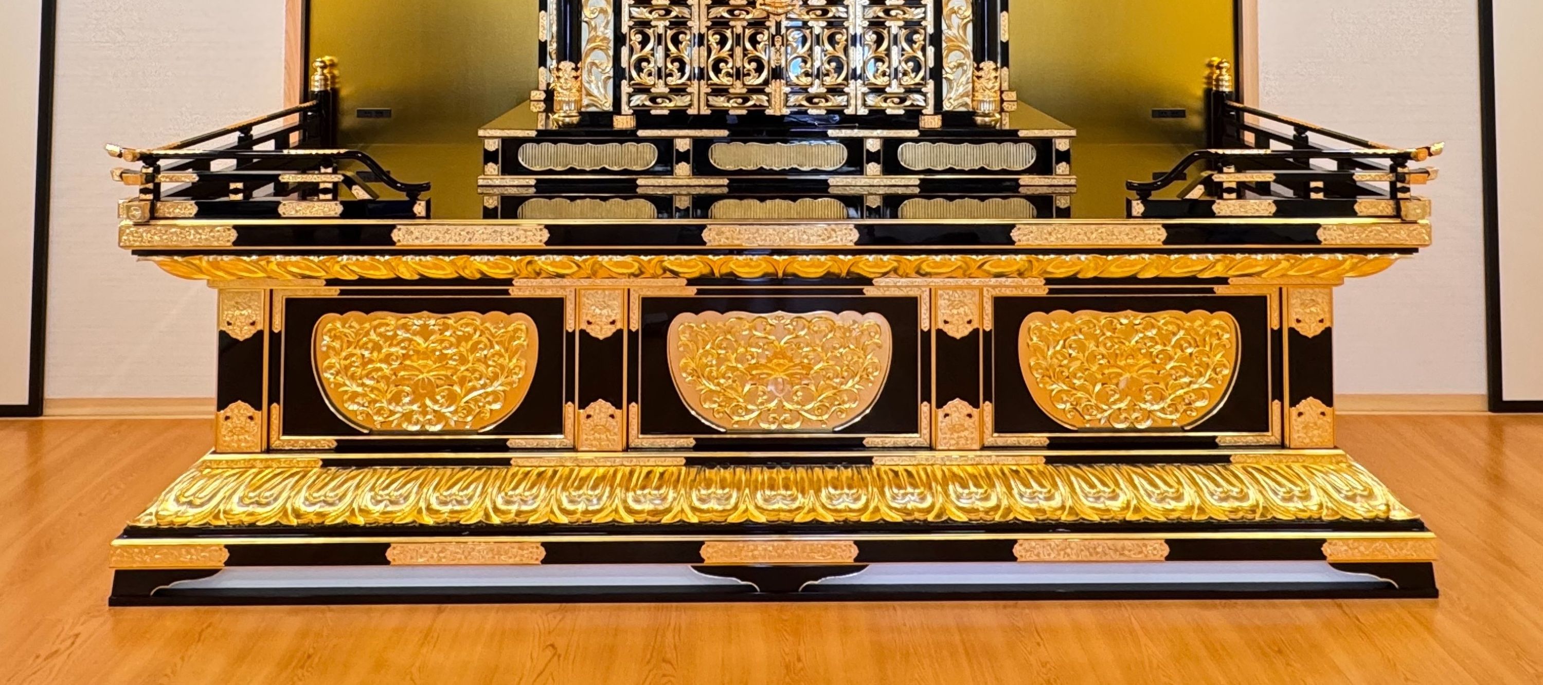 須弥壇 和様蓮華唐草 寺院仏具の紹介画像3