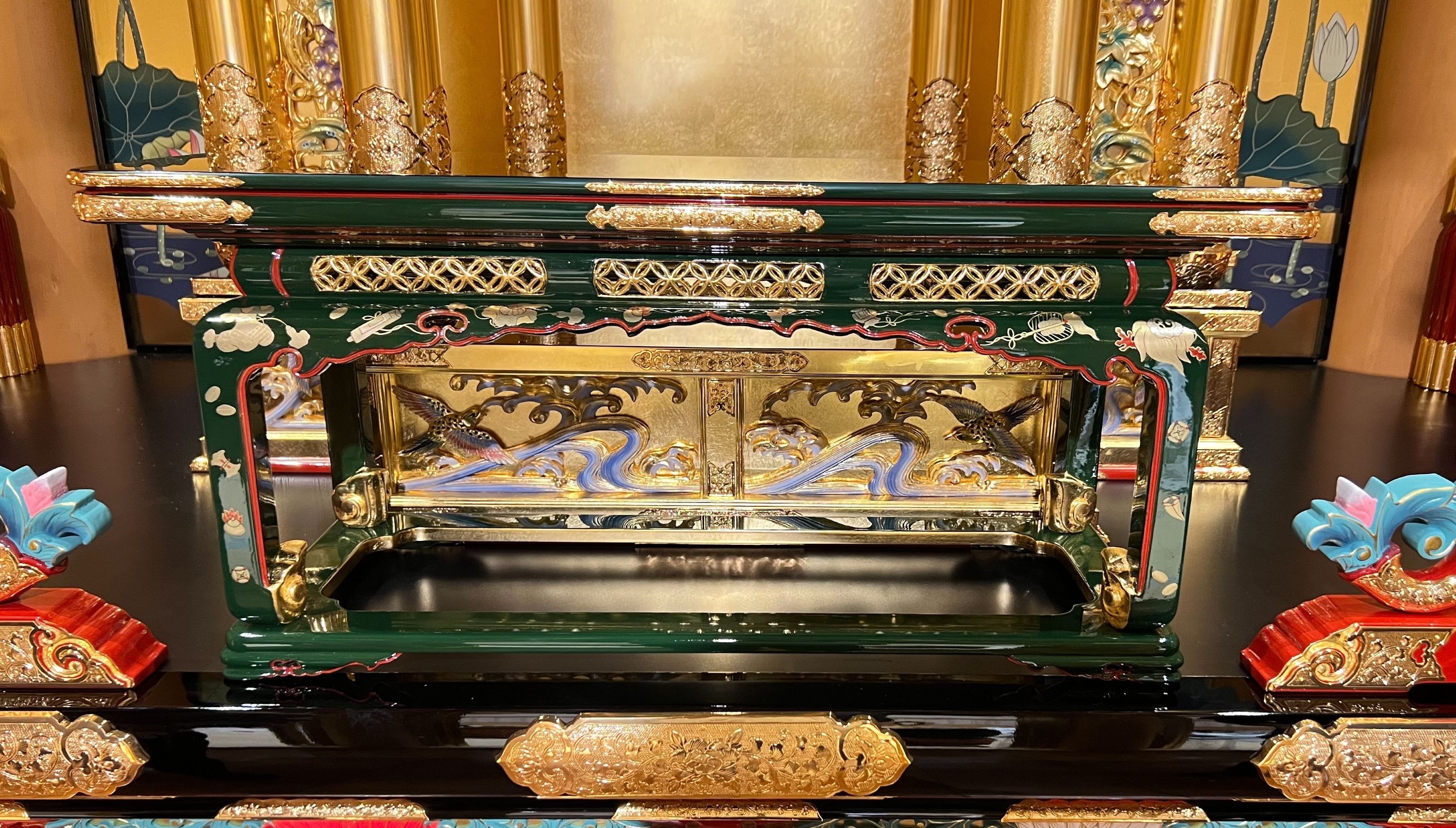 浄土真宗（西）中尊前上卓　大谷本廟型　寺院用仏具