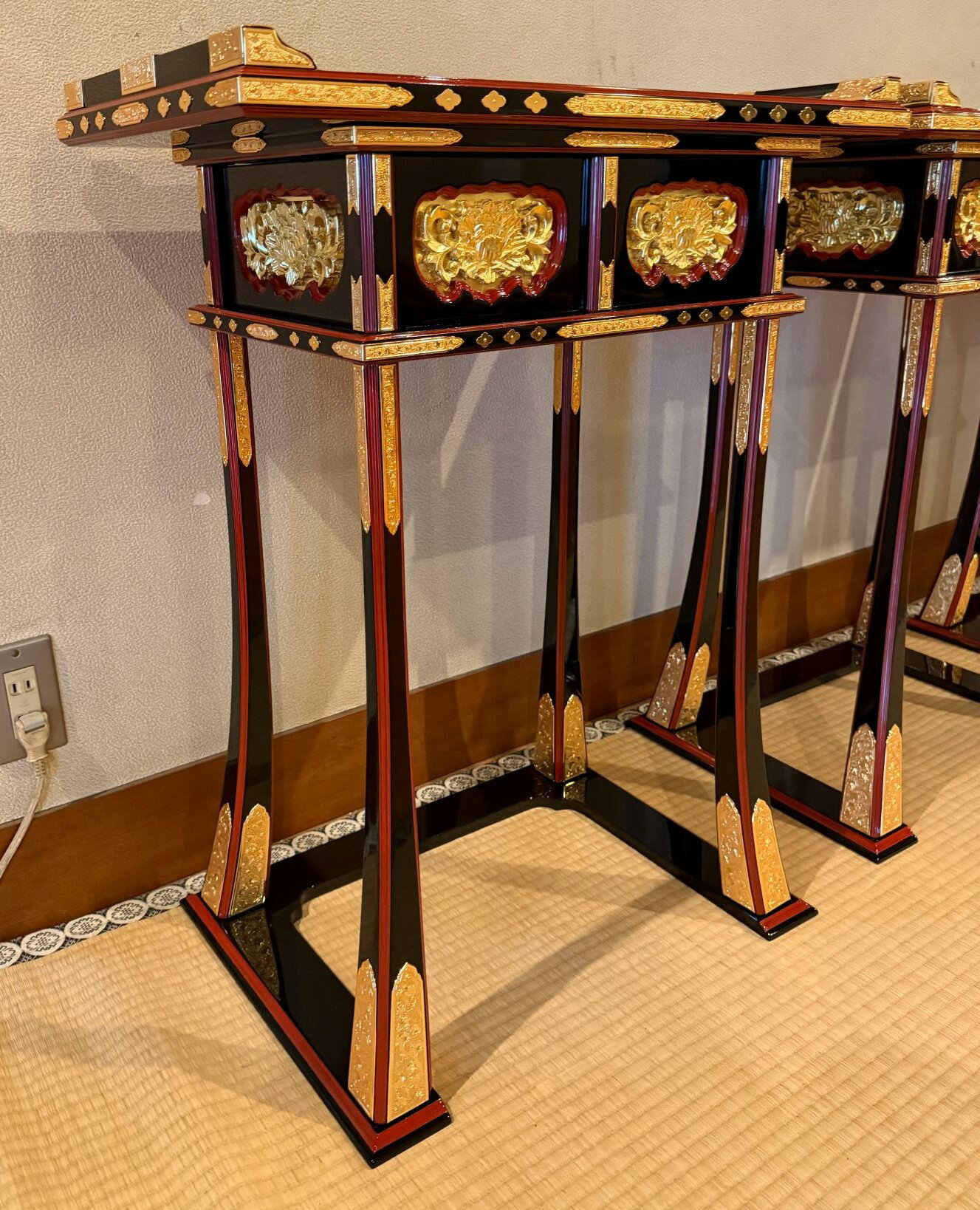 巡讃卓 背高　和讃卓　寺院仏具　経卓