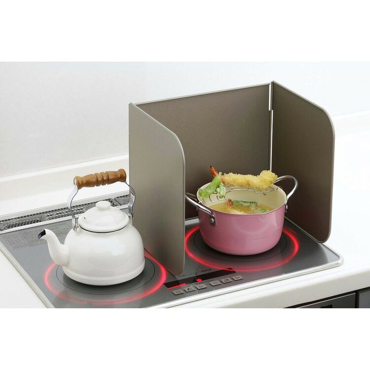 [本日店内ほぼ全品P5倍！]サッとその場でレンジガード 43155レンジガード 油跳ね コンロ フッ素加工 折りたたみ 清掃 お手入れしやすい IH ガスコンロ 下村企販 【B】 e-kitchen-10131832 キッチン・雑貨の店 ラクチーナ! サンプル画像3
