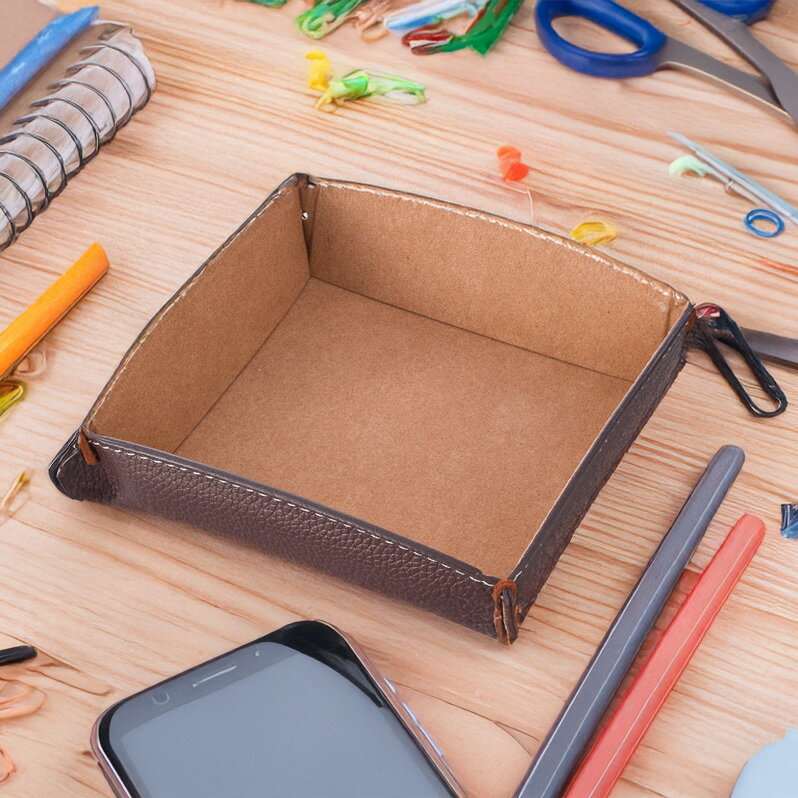 【楽天スーパーSALE】【61%OFF】【P2倍】 手作り マルチトレー 正方形 レザートレイ レザートレー 小物入れ レザープレート マルチトレー レザー小物...
