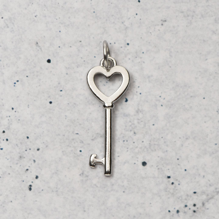 【CUS】SSハートkeyTOP / 鍵 key ハート heart 南京錠 かわいい ステンレス ネックレス ペンダント トップ TOP パーツ チャーム ア...