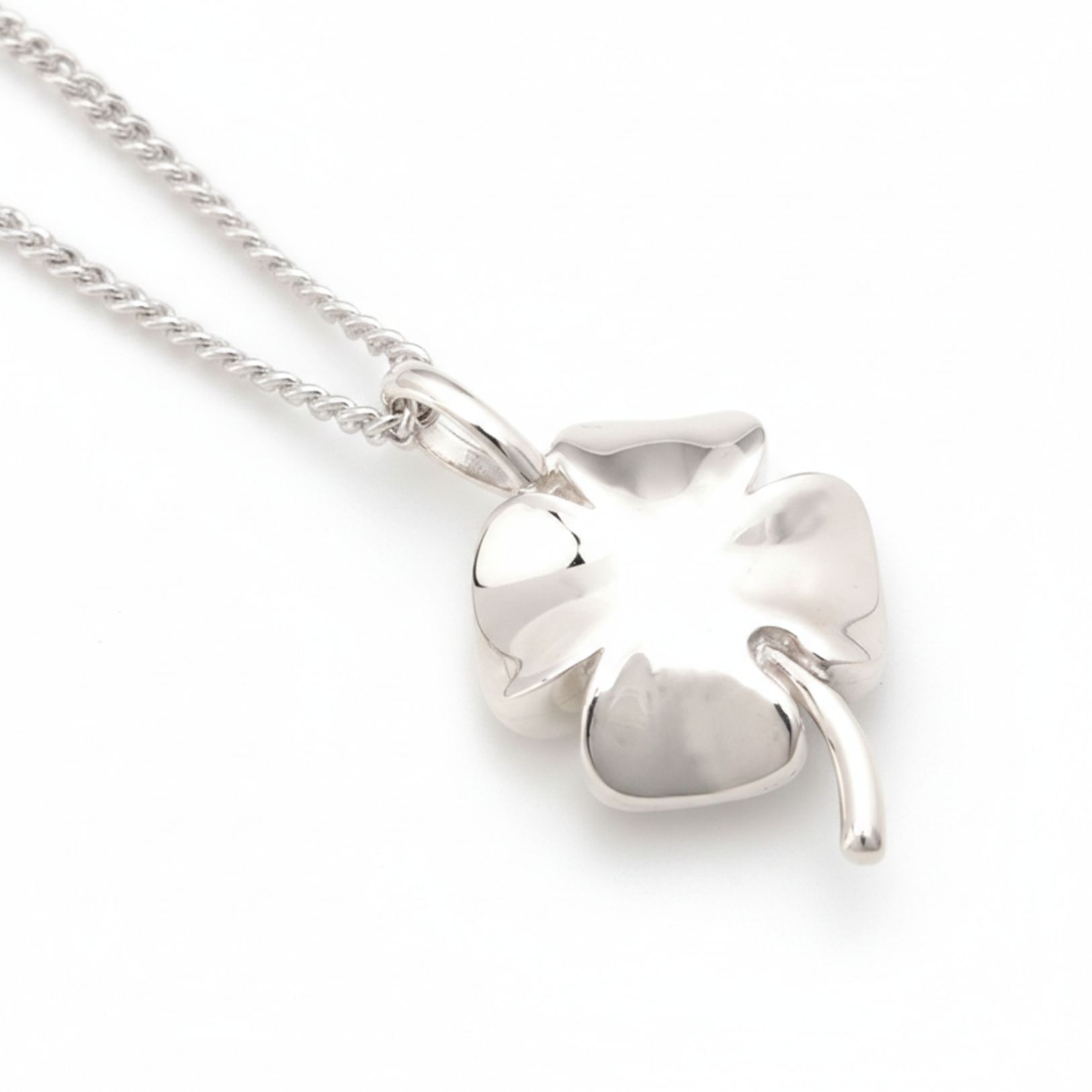 遺骨ペンダント 生活防水 名入れ 刻印 クローバー シルバー925製 ネックレス ジュエリーケース付き アクセサリー 遺骨 遺灰 持ち歩き メモリアル レディース メンズ 女性 男性 遺骨入れ 仏具 ユニセックス 分骨 骨壺 遺骨カプセル 手元供養専門店