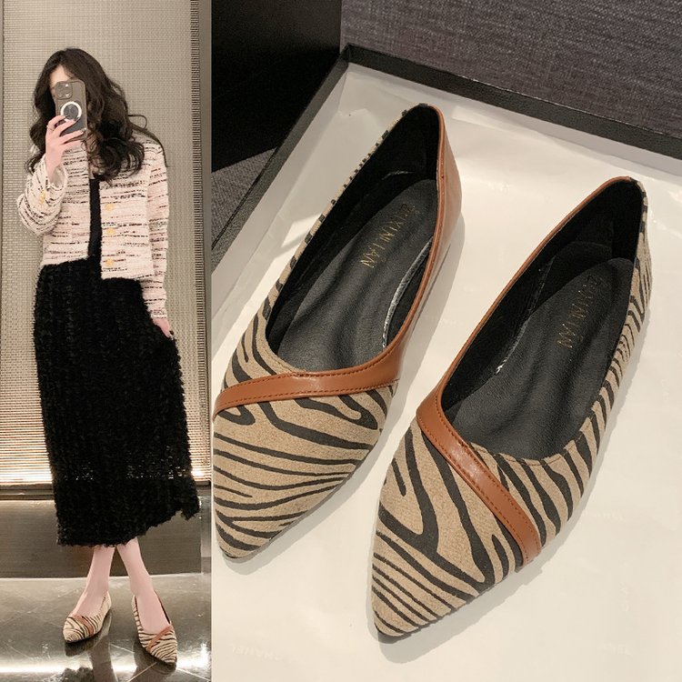 ブラットパンプス パ