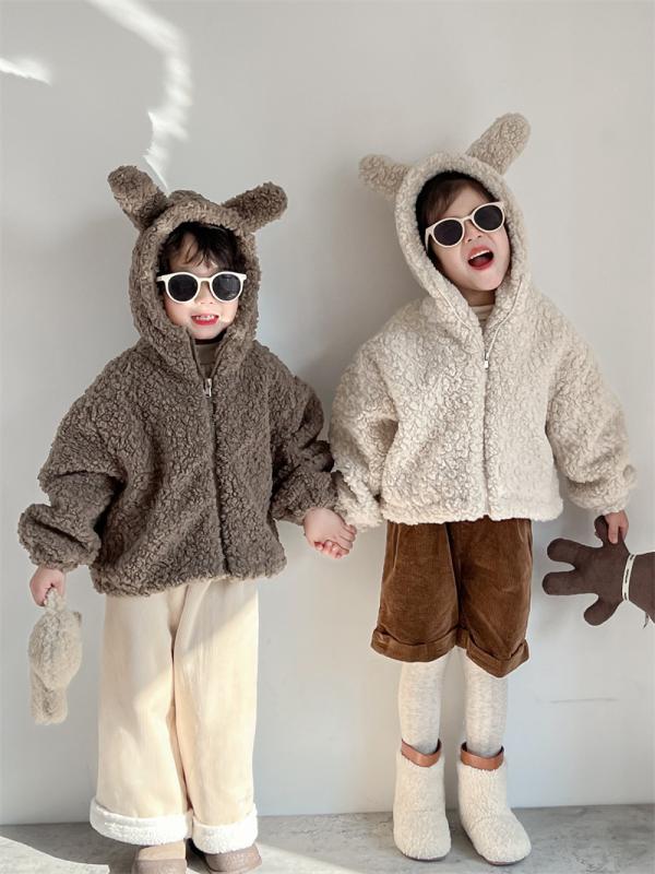 ・性別: 男女兼用・対象年齢: 中小童(3~8歳、100~140cm)・スタイル: 韓国版・柄: 無地,その他・厚さ: 普通・フード: 有り・要素: かわいい・袖丈: 長袖・生地: 柔らかい・素材: 羊羔絨・裏地: ポリエステル・留め具: ...