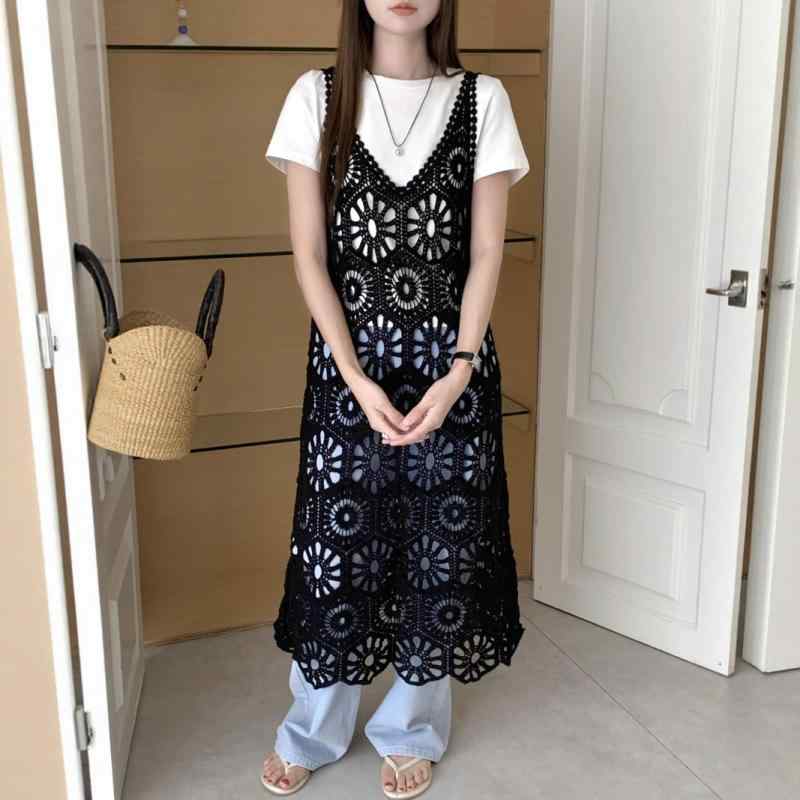 ワンピース レディース ボヘミアン 民族風 Aライン ロングワンピース ノースリーブ チュニック 花柄 刺繍 刺しゅう 接触冷感 ゆったり ラウンドネック 黒 ブラック 白 ホワイト ベージュ 綿 コットン 春夏