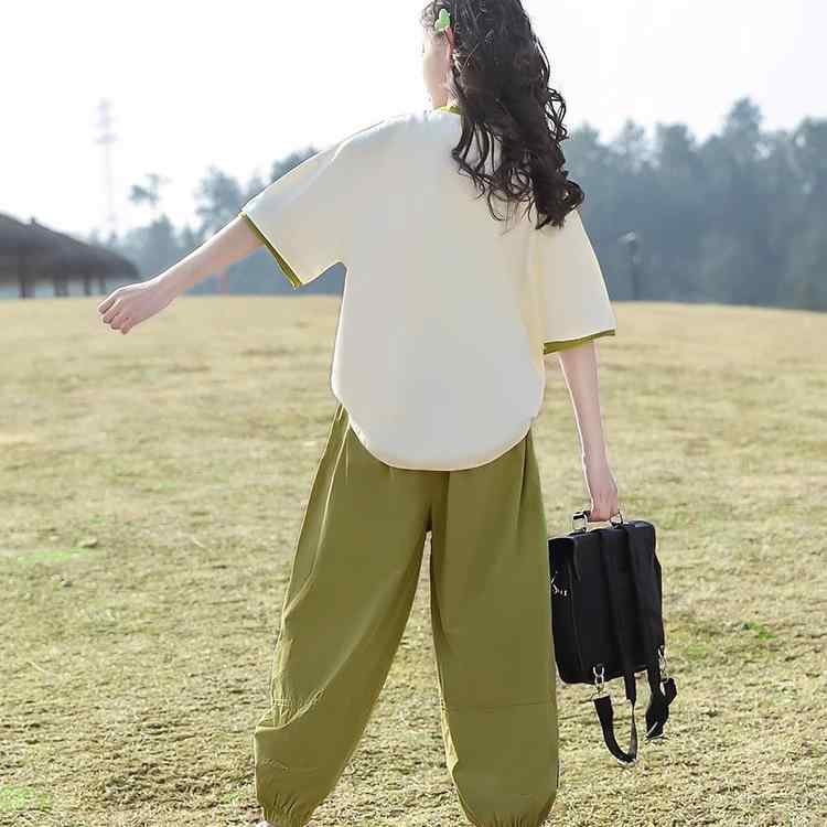 キッズ ガールズ 半袖 Tシャツ & パンツ 上下セット 子供服 夏服 スポーツウェ...