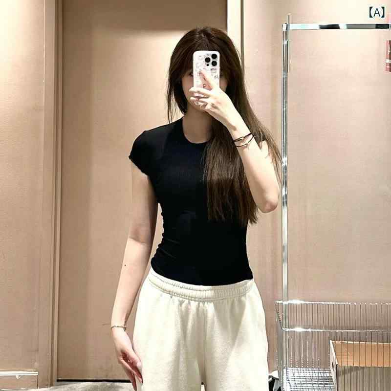 ・カテゴリ: Tシャツ・スタイル: カジュアル、ストリート、欧米風・素材: モダール繊維 90%-95%、スパンデックス 30%以下・柄: レース・袖丈: 半袖・仕様: レース切り替え・シルエット: スリムフィット・着丈: 普通丈（約50cm-65cm）・ネックライン: クルーネック・袖型: レギュラースリーブ・カラー展開: ブラック、ブルー・サイズ展開: S、M、L・着用シーン: 日常