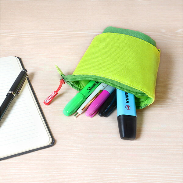 【在庫限り！】BRUNNEN（ブルンネン） Brunnen Pencil Case and Holder ペンケース＆ホルダー 10-49030海外 輸入 ペンケース メイク道具 シンプル ステーショナリー 小物入れ ポーチ 在庫処分 特価 ブルー グリーン グレー e-office-10040377 おしゃれ文具専門店イー・オフィス サンプル画像2