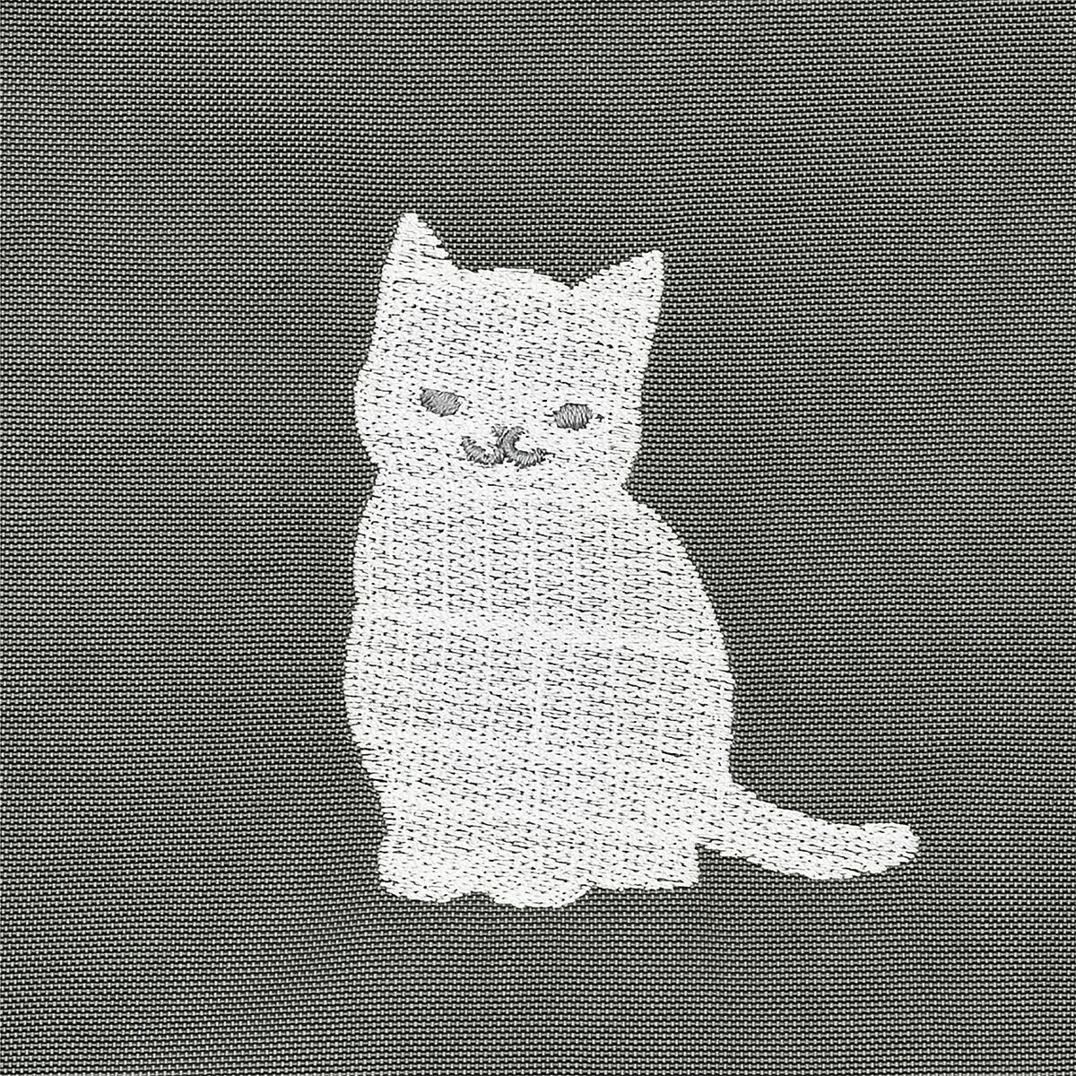 kitty bunny pony (キティバニーポニー) Little Kitten Gray Embroidery Square Pouch ポーチ 猫 ねこ 子猫 小物入れ 刺繍 韓国 ソウル ブランド KBP 化粧ポーチ コスメポーチ フラットポーチ マルチポーチ アクセサリー入れ 薄型 生理用品 韓国雑貨 スクエア パスポート e-office-10040683 おしゃれ文具専門店イー・オフィス サンプル画像2
