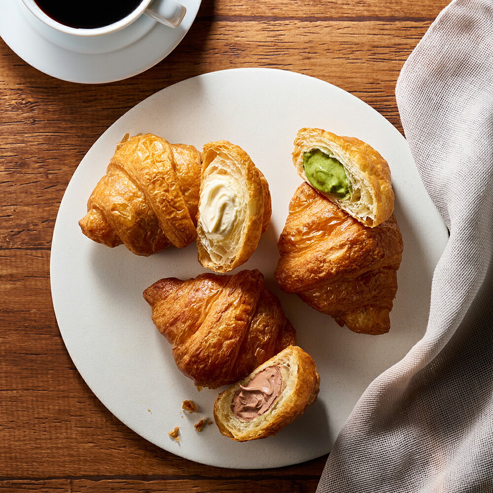 【御歳暮のし対応可】【お歳暮 送料無料】蔵家　クリームクロワッサン　8個　KYA-01A