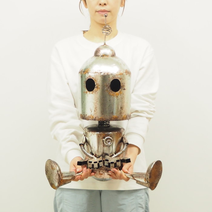 置物 メタルロボベベット座りL 4510 村田屋産業 ガーデンオーナメント おしゃれ ガーデニング ロボット兵 インテリア 雑貨 ディスプレイ オーナメント ガーデン かわいい ガーデンオブジェ ブリキ 大きい レトロ 店 入口 店舗 玄関 エントランス リビング
