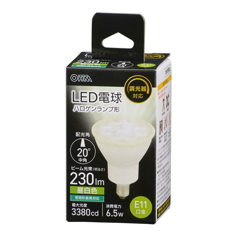 【 特 長 】 ● ハロゲンランプ形LED電球 ● 配光角20°中角タイプ ● 調光器対応 ● 密閉形器具対応 ● 昼白色 ● 口金E11 【 仕 様 】 ■ 寸法：全長…約62mm、最大径…約50mm ■ 質量：65g ■ 定格消費電力：6.5W ■ 全光束：820 lm ■ ビーム光束：230 lm ■ 最大光度：3380 cd ■ 配光角 ：20度 ■ 平均演色評価数：Ra82 ■ 定格寿命：40000h ※ 屋内用（屋外使用禁止） ※ 交流電源100V 50/60Hz共用 ≪ご注意≫ ※ 次のような器具には使用できません。（破損・発煙・短寿命の原因） ・ 水銀灯器具等 ・ 直流電源 ・ 誘導灯・非常用照明器具 ・ 断熱材施工器具（SB、SGI、SG形表示器具など） ・ ランプと反射板の距離が狭い器具 ・ リモコンのついた電気器具や回路（適合表示器具を除く） ・ ナトリウムランプ・メタルハライドランプなどのHIDランプ器具 ・ 白熱電球専用の人感センサー付き、遅れ停止スイッチなどの自動点灯器具 ・ 電球用以外の調光器具（蛍光ランプ用調光器具など） ※ 調光器具でも次の器具では使用できません。（ちらつき・不点灯の原因） ・ 人感センサー付調光器・段階調光形調光器 ・ リモコン式調光器 ・ 定格1000W以上の調光器 ・ 記憶式調光器（明かりのシーンをボタンひとつで再現できる調光器） ※ このほか使用器具の種類によって寸法的、熱的、その他の状況により使用できない場合があります。 ※ 調光した時の明るさの変化は白熱電球とは異なります。 ※ 水滴などがかかる場所では使用しないでください。