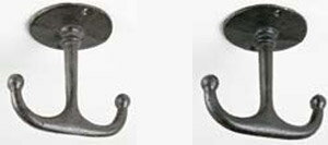 シーリングフックシーリングフック 60DULTON CEILING HOOK 60ダルトン商品詳細サイズW60×D48×H75(mm)備考こちらの製品は、アンティークの雰囲気を出す為の仕上げ、（色ムラ・塗装はがれ等）が施されております。塗装の風合いに多少の個体差があります。また設置面に、「サビ」が色移りする場合がございます。製品の特性としてご理解下さい。設置について設置をする際は設置場所にご注意ください。（漆喰壁などの強度が低い壁にはご使用しないでください。）定期的にフック、ネジに緩がないかご確認ください。ご注意ダルトンの商品は、製造時及び長距離輸送時において発生した塗装ムラ・塗装落ち・若干の歪み・小キズ・プラスチックの白化等がみられることがございます。お届け商品に上記のような状態がみられた場合でも、通常のご使用に支障がない程度であれば返品・交換の対象とならない場合がございます。以上は輸入商品の特性として予めご理解いただいた上でのご購入をお願いいたします。ご注文前にご確認下さい初めてお買い物をされるお客様はこちらをご覧下さい。こちらの商品は包装紙が選べるギフトラッピングに対応しております。手数料として1点につき別途100円を頂戴いたします。ラッピングの種類などの詳細はこちらをご覧下さい。こちらの商品は通常2〜3営業日での発送となります。※お支払い方法に銀行振込・郵便振込・コンビニ決済・ペイジーをご指定の場合は、ご入金確認後の発送手配となります。※やむを得ず在庫切れとなる場合もございます。予めご了承下さいませ。DULTON CEILING HOOK 60ダルトン