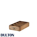 　WOODEN BOX FOR BUSINESS CARDS NATURAL商品詳細サイズW110×D200×H43(mm)内寸（各）：高さ35　幅95　奥行35 （mm）材質パイン材ご注意※こちらの製品はアンティークの風合いを出す為の加工（本体表面のキズ、塗装の掠れ、サビ）等を施しております。また、天然の素材を使用しておりますので、木目や色に個体差が生じます。製品の特性としてご理解下さい。ご注文前にご確認下さい初めてお買い物をされるお客様はこちらをご覧下さい。こちらの商品は通常2〜3営業日での発送となります。※お支払い方法に銀行振込・郵便振込・コンビニ決済・ペイジーをご指定の場合は、ご入金確認後の発送手配となります。※やむを得ず在庫切れとなる場合もございます。予めご了承下さいませ。WOODEN BOX FOR BUSINESS CARDS NATURAL