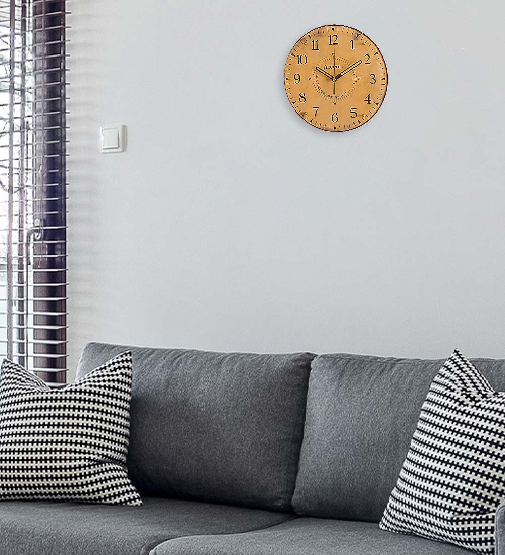 A+ (アクセントプラス) ロマーナ 掛け時計 (クオーツ) 30cm ROMANA 時計 壁掛け 掛時計 壁掛け時計 壁掛時計 おしゃれ 見やすい レトロ アンティーク感 ノスタルジック 日本製 連続秒針 スイープ秒針 スイープムーブメント 秒針あり 静か ほとんど音がしない