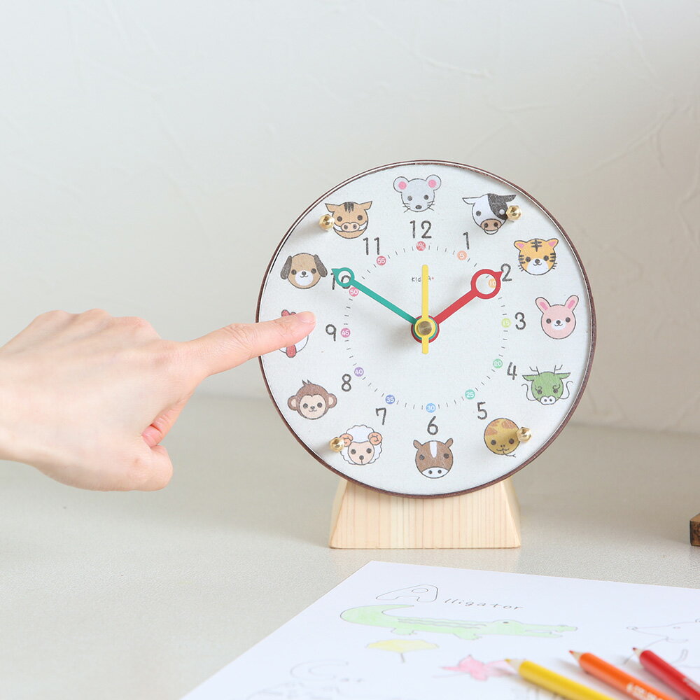 A+ (アクセントプラス) 掛け置き時計(クオーツ) エトキッズ φ14cm 掛け時計 置き時計 知育時計 静か 子供部屋 幼稚園 保育園 児童センター 日本製 国内生産 入学祝い 入園祝い 卒園祝い 入学準備 入園準備 イラスト 発達支援 キッズ 3