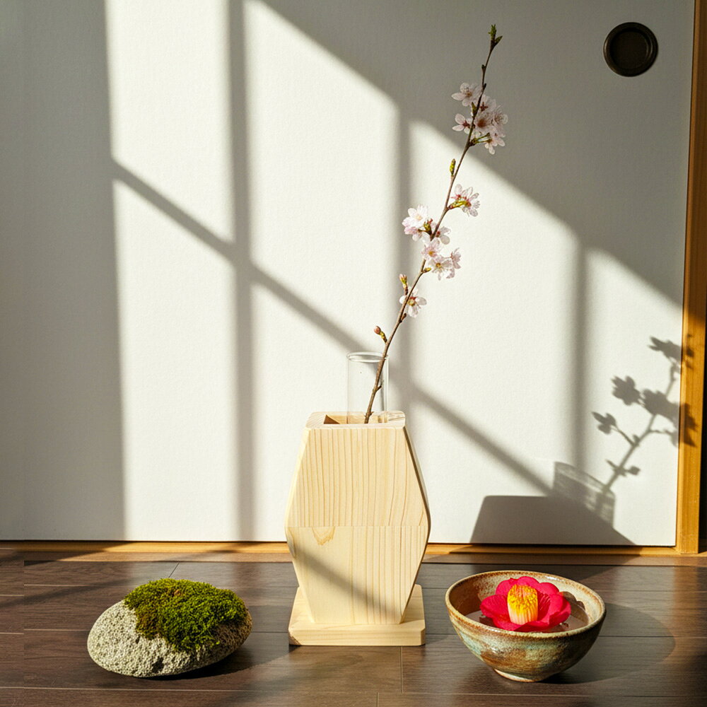 kigumi 檜の花器 ひのき 花器 花瓶 一輪挿し ミニマル シンプル モダン 和モダン 木製 インテリア リビング 玄関 食卓 植物 花 癒し ナチュラル ヒノキ 檜 玄関 お花 ベース 一輪 フラワー 木 おしゃれ 寝室 和室 洋室 和洋室 シンプル エントランス 店舗 ショップ カフェ [2]