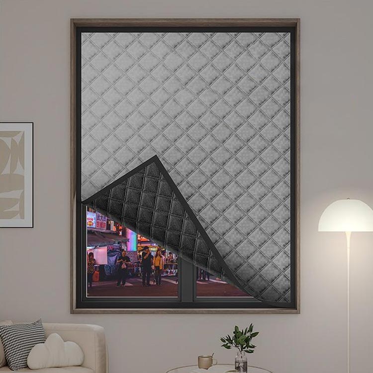 断熱シート 窓 防寒 防風 冷気遮断 窓用断熱シート アルミ 窓防音シート 結露防止 窓ガラス 窓断熱防寒シート 80/90/100/120/130/150/180/200/220/240cm 立体的な中綿 3層構造 遮光 断熱性 安全な素材 寒さ対策 貼るだけ 寒さ対策