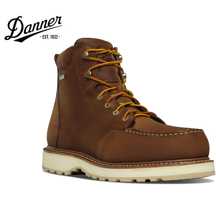 ★Danner ダナー★Cedar River Moc Toe 6" Brown Danner は、Cedar River を仕事の主力として構築しました。仕事が終わっても離陸したくないでしょう。フルグレイン レザーのアッパーに特徴的なモック トゥが時代を超越したスタイルを生み出し、Danner Dry の裏地が信頼できる防水保護を提供します。足元の圧力ポイントを軽減するウェッジデザインの PU ミッドソールのおかげで、足での長い一日は少し短く感じます。アウトソールはグッドイヤーウェルト製法を採用した耐久性のあるラバーを使用しているため、耐久性に優れています。 素材：Full-Grain Leather ※モニターの見え方により画像の色と実物の色が若干異なる場合がございます。商品説明のため、違うカラーの商品画像を使用している場合がございます。・当店でご購入された商品は、「個人輸入」としての取り扱いになり、すべて米国パサデナ市からお客様のもとへ直送されます。・通常の個人輸入の場合は関税、消費税、通関手数料等が別途請求される場合があります。しかし当店では、お客様が安心して購入できるように、当店がそれらの諸経費を支払いますので、別途請求されることはありません。・個人輸入される商品は、すべてご注文者自身の「個人使用・個人消費」が前提となります。ご注文された商品を第三者へ無償で贈答することはできますが、商用目的に転売することは法律で禁止されております。