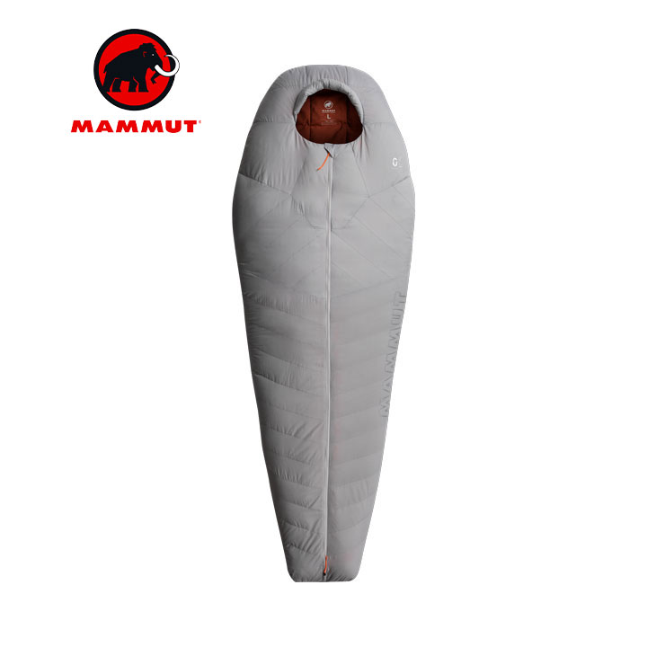 ★Mammut マムート★ Mammut マムート Relax Down Bag 0C リラックスダウンバッグ 150年以上の歴史を持つスイスのアルパイン・クライミング用品ブランド、MAMMUT マムート。 洗練されたコンテンポラリーデザインと、極めて高い機能性&パフォーマンス性が融合した製品ラインナップがマムートの特徴です。 【サイズ】：インナーの幅（足部分）55cm、インナーの最大幅85cm、収納サイズ: 21x22.5cm、ジッパーの長さ：188cm 【素材】： ? Main Fabric 1 - 面材料 (B2B): 48% Polyamide, 52% Polyester ? Lining 1 - 面材料 (B2B): 100% Polyester ? Filling 1 - 面材料 (B2B): 90% Grey duck down, 10% Grey duck feather 【快適温度限界°C】：0°C 【充填量】：300g ※モニターの見え方により画像の色と実物の色が若干異なる場合がございます。商品説明のため、違うカラーの商品画像を使用している場合がございます。・当店でご購入された商品は、「個人輸入」としての取り扱いになり、アメリカから、あるいは日本の物流倉庫からお客様のもとへ直送されます。・通常の個人輸入の場合は関税、消費税、通関手数料等が別途請求される場合があります。しかし当店では、お客様が安心して購入できるように、当店がそれらの諸経費を支払いますので、別途請求されることはありません。・個人輸入される商品は、すべてご注文者自身の「個人使用・個人消費」が前提となります。ご注文された商品を第三者へ無償で贈答することはできますが、商用目的に転売することは法律で禁止されております。