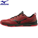 品　名TC-02トレーニングシューズメーカーミズノアメリカ Mizuno USAサイズ 25.5cm26cm26.5cm27cm27.5cm28cm素材（甲材）合成繊維・合成樹脂／（底材）ゴム底特徴アスリートのパフォーマンスにおいて重要とされるバランス能力の向上を追求したトレーニングシューズ。ソール部に足裏の感度を高める「MIZUNO COB」、アッパー部は足を包み込むような1枚の柔らかいニット素材。履き口部は足とシューズの一体感を高めるブーティー構造の採用でより素足感覚に近いフィット感も追求しています。1）MIZUNO COB接地面の意匠とソール上面の凹凸を連動させる事で、足裏に正確な情報を伝えます。2）PUミッドソール耐久性の高いPU素材をミッドソールに使用。ハードトレーニングをサポートします。3）フラットラバーアウトソールフラットで、かつどの方向にも曲がりやすいスリット意匠により、動きやすさを実現します。■質量：約310g（27.0cm片方）■ベトナム製 こちらはアメリカからの輸入モデルです。 メーカー表示の長さと重さを表示していますが、多少の誤差はあります。 ※他のミズノ商品はこちら※野球商品はこちら送料全国送料無料備考※モニターの見え方により画像の色と実物の色が若干異なる場合がございます。・当店でご購入された商品は、「個人輸入」としての取り扱いになり、すべて米国パサデナ市からお客様のもとへ直送されます。・通常の個人輸入の場合は関税、消費税、通関手数料等が別途請求される場合があります。しかし当店では、お客様が安心して購入できるように、当店がそれらの諸経費を支払いますので、別途請求されることはありません。・個人輸入される商品は、すべてご注文者自身の「個人使用・個人消費」が前提となります。ご注文された商品を第三者へ無償で贈答することはできますが、商用目的に転売することは法律で禁止されております。