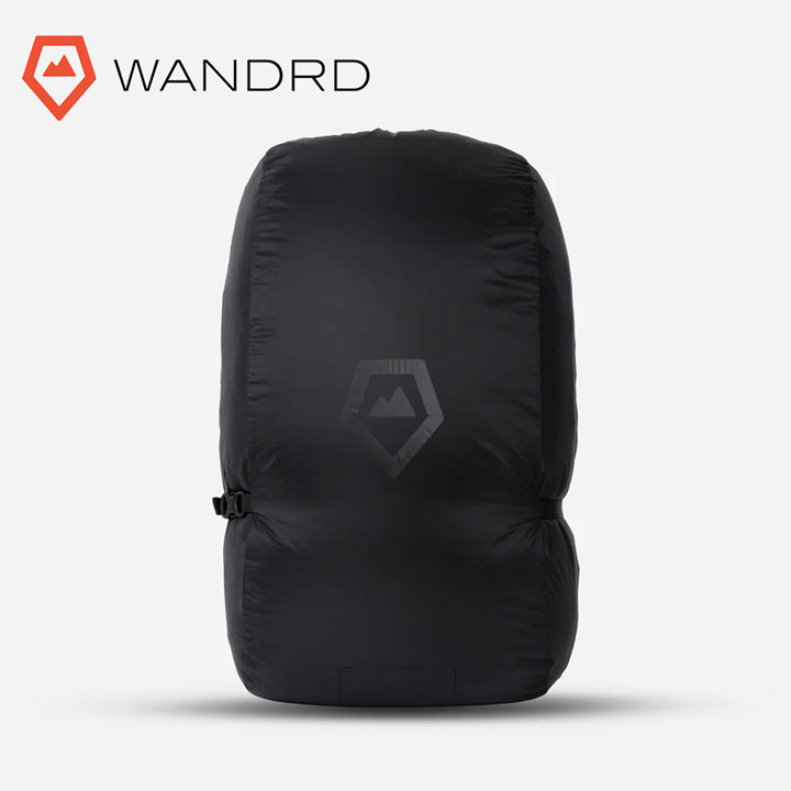 ★WANDRD ワンダード★ RAINFLY レインフライラージ 当社のバッグはすべて耐候性を備えていますが、場合によっては雨風に対するさらなる保護が必要なことも理解しています。 当社の Rainfly は、最もひどい嵐の中でもギアを乾いた状態に保ちます。軽量で耐久性のある 50D リップストップ ナイロンで作られた当社の新しくアップデートされたレインフライは、 レインフライをバッグに固定するためのいくつかの取り付けポイント (当社のレインフライはバイクの高速走行が大好きです) と、簡単に収納できる統合されたスタッフポケットを備えています。 ミディアム レインフライは PRVKE (すべてのサイズ)、DUO、HEXAD アクセス、HEXAD キャリーオール 40L に適合し、ラージ レインフライは FERNWEH および HEXAD キャリーオール 60L に適合します。 ※その他ワンダード商品はこちら※ ※モニターの見え方により画像の色と実物の色が若干異なる場合がございます。 ・当店でご購入された商品は、「個人輸入」としての取り扱いになり、アメリカから、あるいは日本の物流倉庫からお客様のもとへ直送されます。 ・通常の個人輸入の場合は関税、消費税、通関手数料等が別途請求される場合があります。 しかし当店では、お客様が安心して購入できるように、当店がそれらの諸経費を支払いますので、別途請求されることはありません。 ・個人輸入される商品は、すべてご注文者自身の「個人使用・個人消費」が前提となります。ご注文された商品を第三者へ無償で贈答することはできますが、商用目的に転売することは法律で禁止されております。