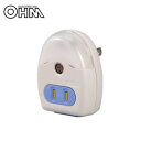 OHM LEDナイトライト 明暗センサー コンセント付 ホワイト 白色LED R39MS-W