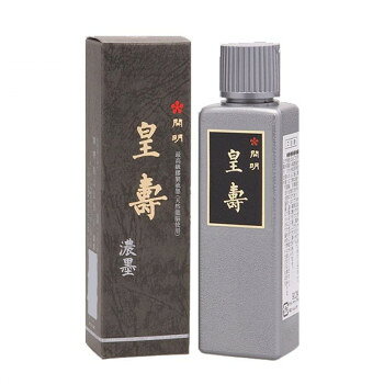 　ギフト対応について　楽天国際配送対象店舗 （海外配送）　Rakuten International Shipping&nbsp;皇壽 100ml SU2148作品の見栄えがより良く見える墨汁【皇壽 100ml SU2148】 fk094igrjs 膠分が枯れ粘り気が少ない為、濃墨でありながら筆運びが軽く滑らかで、墨の伸びが良い画期的な墨汁です。内容量100mlサイズ個装サイズ：8×4.3×3.5cm重量個装重量：150g生産国日本 製品詳細 商品名：皇壽 100ml SU2148カラー・サイズ名称：1203121JANコード：4901452021482 広告文責 (有)イースクエアTEL:0120-532-772 ※お客さま都合による、ご注文後の[キャンセル][変更][返品][交換]はお受けできませんのでご注意下さいませ。※当店では、すべての商品で在庫を持っておりません。記載の納期を必ずご確認ください。※ご注文いただいた場合でもメーカーの[在庫切れ][欠品][廃盤]などの理由で、[記載の納期より発送が遅れる][発送できない]場合がございます。その際は、当店よりご連絡させていただきます。あらかじめご了承ください。 こちらの商品は【お取り寄せ(14営業日以内に発送予定)】となります。