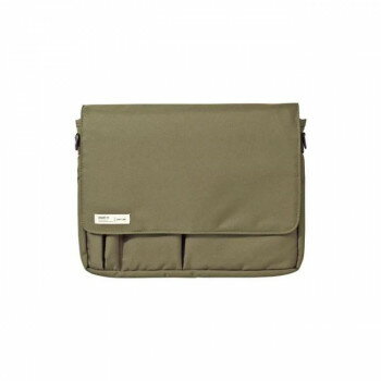 　ギフト対応について　楽天国際配送対象店舗 （海外配送）　Rakuten International Shipping&nbsp;LIHIT LAB.(リヒトラブ) SMART FIT キャリングポーチ B5 オリーブ A-7576-22おすすめ【LIHIT LAB.(リヒトラブ) SMART FIT キャリングポーチ B5 オリーブ A-7576-22】 fk094igrjs あなたのワーキングシーンにスマートにフィットするカバーノート&キャリングポーチ。ペンやスマートフォンなど色々なワーキングツールを整理して持ち運ぶことができます。※ショルダーベルトは別売です。サイズ290×30×210mm個装サイズ：38×23×5cm重量個装重量：200g素材・材質本体:ポリエステル緩衝材:ポリウレタン仕様サイズ:B5生産国ベトナム 製品詳細 商品名：LIHIT LAB.(リヒトラブ)　SMART FIT　キャリングポーチ　B5　オリーブ　A-7576-22カラー・サイズ名称：1976673JANコード：4903419816131 広告文責 (有)イースクエアTEL:0120-532-772 ※お客さま都合による、ご注文後の[キャンセル][変更][返品][交換]はお受けできませんのでご注意下さいませ。※当店では、すべての商品で在庫を持っておりません。記載の納期を必ずご確認ください。※ご注文いただいた場合でもメーカーの[在庫切れ][欠品][廃盤]などの理由で、[記載の納期より発送が遅れる][発送できない]場合がございます。その際は、当店よりご連絡させていただきます。あらかじめご了承ください。 こちらの商品は【お取り寄せ(14営業日以内に発送予定)】となります。