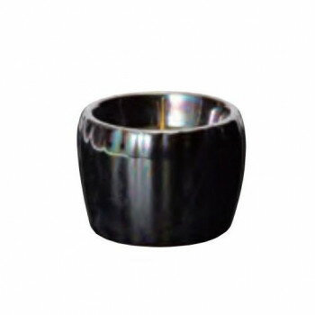 　ギフト対応について　楽天国際配送対象店舗 （海外配送）　Rakuten International Shipping【メール便(定形外郵便)の配送について】※こちらの商品は、[メール便(定形外郵便)]での発送となります。※他商品との同梱された場合は、[宅配便]での発送となり通常の送料が掛かります。※[他商品との同梱][代金引換][配達日時指定]でのご注文をお受けできません。※原則ポスト投函となります。通常の[宅配便]と違い配達までのお時間が掛かる場合があります。&nbsp;鳳華(ほうか) 灯立 アイボリーブラック 32E500R300072おすすめ【鳳華(ほうか) 灯立 アイボリーブラック 32E500R300072】 fk094igrjs 美濃焼の灯立です。サイズ奥行64×幅64×高さ47mm個装サイズ：7×7×5cm重量120g個装重量：100g素材・材質本体:陶磁器金具:真鍮仕様金具はリバーシブル(大)を使用生産国日本 製品詳細 商品名：鳳華(ほうか) 灯立 アイボリーブラック 32E500R300072カラー・サイズ名称：1803917JANコード：4532902089464 広告文責 (有)イースクエアTEL:0120-532-772 ※お客さま都合による、ご注文後の[キャンセル][変更][返品][交換]はお受けできませんのでご注意下さいませ。※当店では、すべての商品で在庫を持っておりません。記載の納期を必ずご確認ください。※ご注文いただいた場合でもメーカーの[在庫切れ][欠品][廃盤]などの理由で、[記載の納期より発送が遅れる][発送できない]場合がございます。その際は、当店よりご連絡させていただきます。あらかじめご了承ください。【メール便(定形外郵便)の配送について】※こちらの商品は、[メール便(定形外郵便)]での発送となります。※他商品との同梱された場合は、[宅配便]での発送となり通常の送料が掛かります。※[他商品との同梱][代金引換][配達日時指定]でのご注文をお受けできません。※原則ポスト投函となります。通常の[宅配便]と違い配達までのお時間が掛かる場合があります。 こちらの商品は【お取り寄せ(14営業日以内に発送予定)】となります。